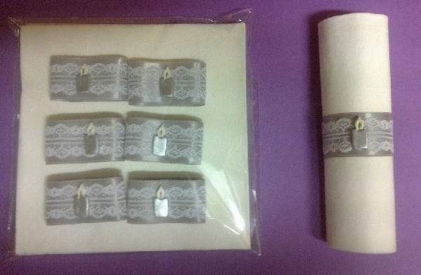 Ezüst alapon gyertyás szalvétagyűrű (6 db) + textil hatású szalvéta (6 db)
